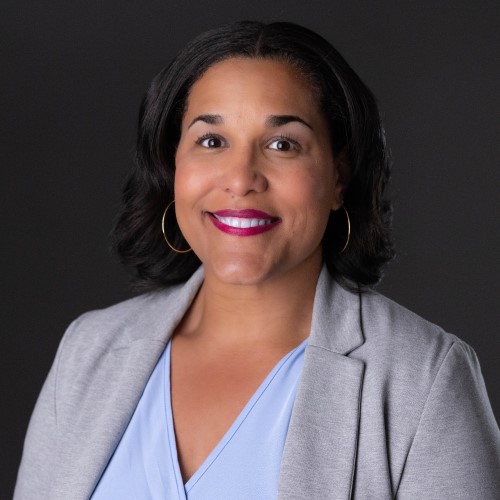 Elizabeth Shumate headshot